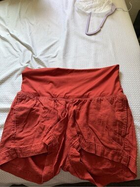 Old Navy High-Waist Fold-Over Rust Shorts